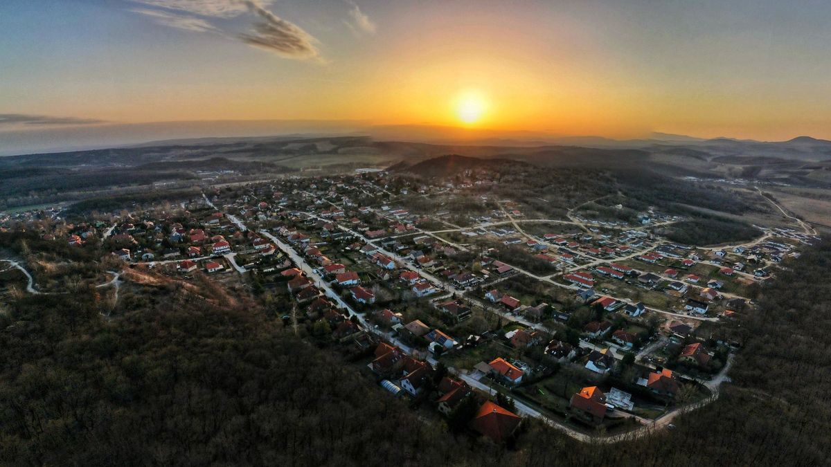 Ezzel vége: eldőlt, épül-e új akkumulátor-feldolgozó gyár Budapest közvetlen közelében – 2000 fős falu határába költöztetnék 