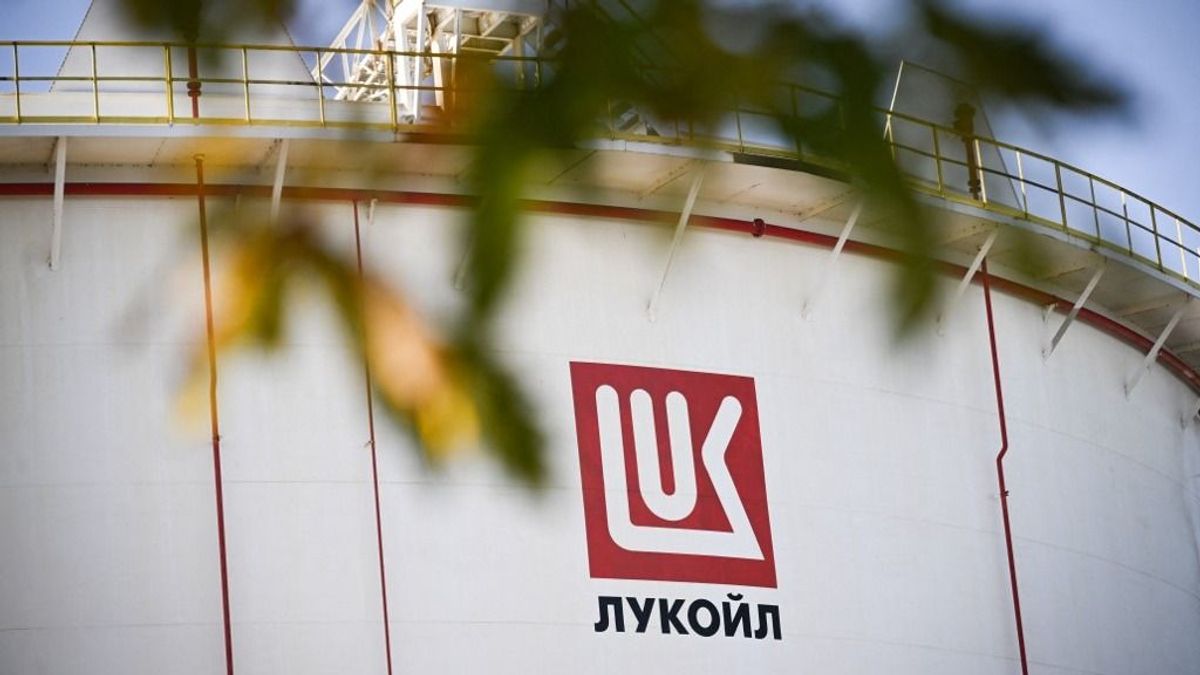 Dubajba menekült a Lukoil, hogy olaj helyett mással üzleteljen – még el sem indult, Washington tőből vágta le az új reménységet 