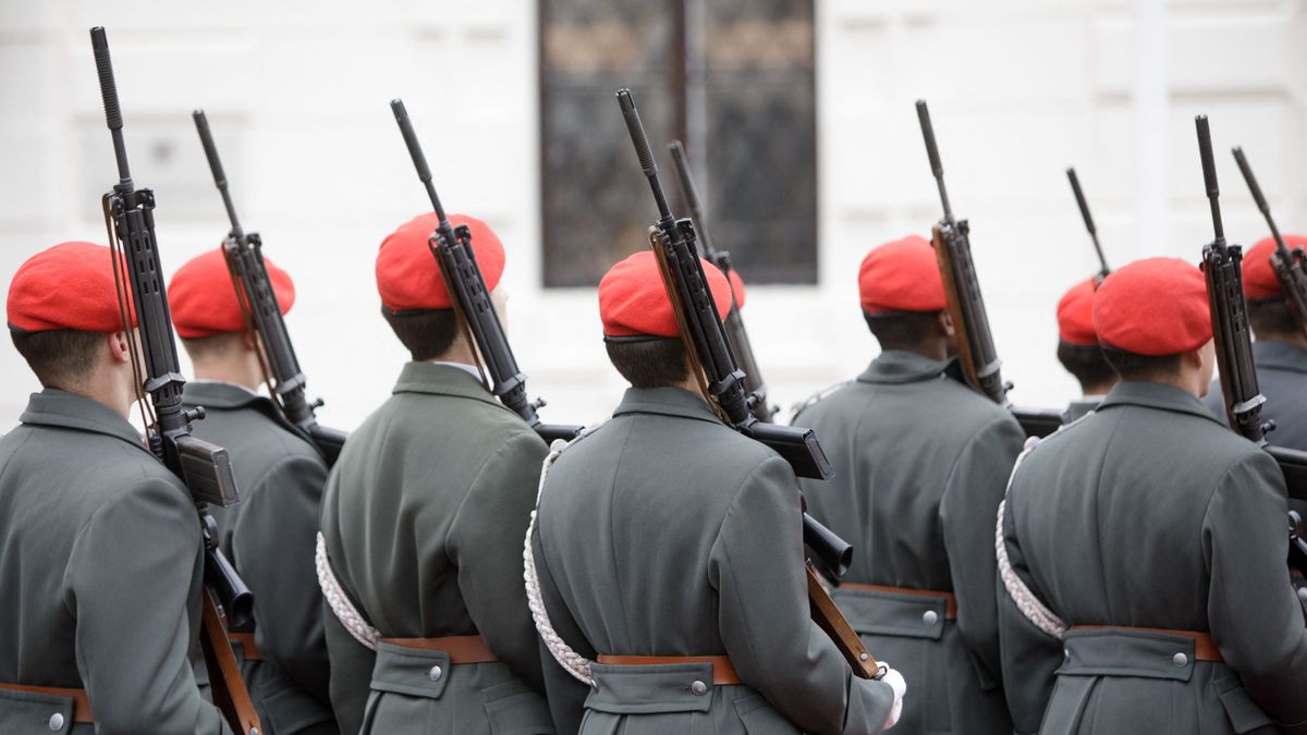 AUSTRIA - KYRGYZSTAN - DIPLOMACY - POLITIC osztrák hadsereg