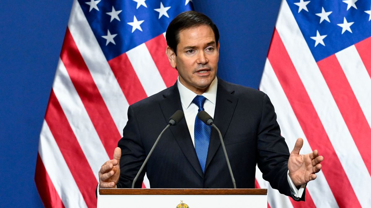 Marco Rubio kimondta Budapesten: kizárólag egy dolgon múlik a szankciómentesség az orosz olaj- és gázszankciók ügyében 