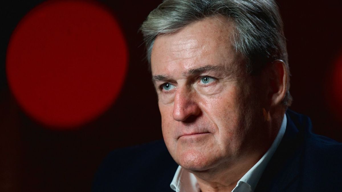 Ezt nem teszi zsebre: visszaszólt a szakszervezeti vezető Kapitány Istvánnak, aki minden állami korlátozást eltörölne –  "Vagy nem érti a valóságot, vagy félrevezeti az embereket" 