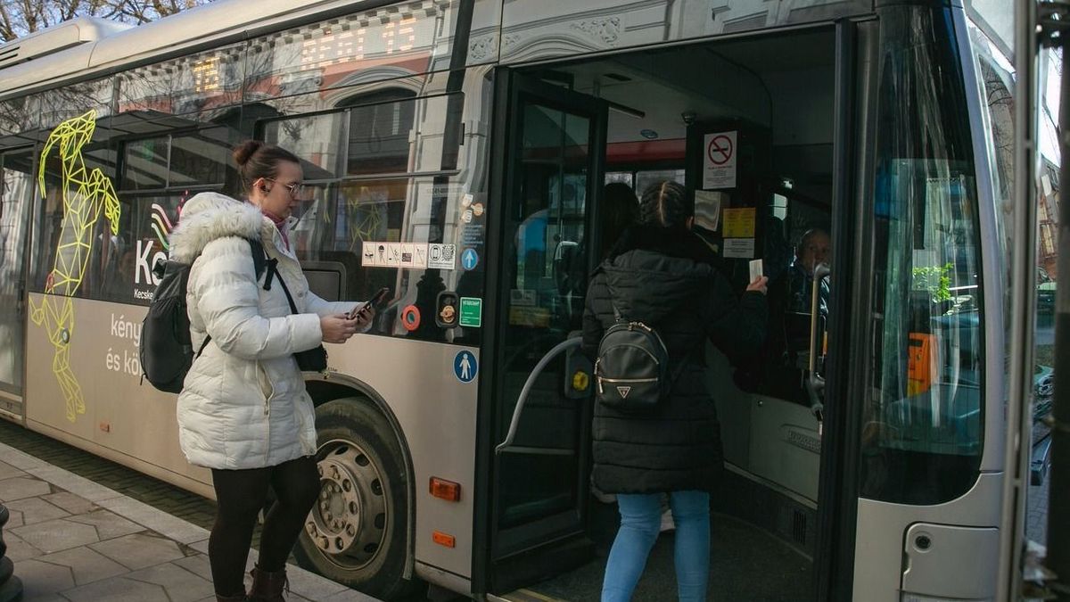 Nem gondoltuk, hogy eljön: a magyar kisvárosban már súlykorlátozás van a tömegközlekedésen, megszabták a dohányzást is 