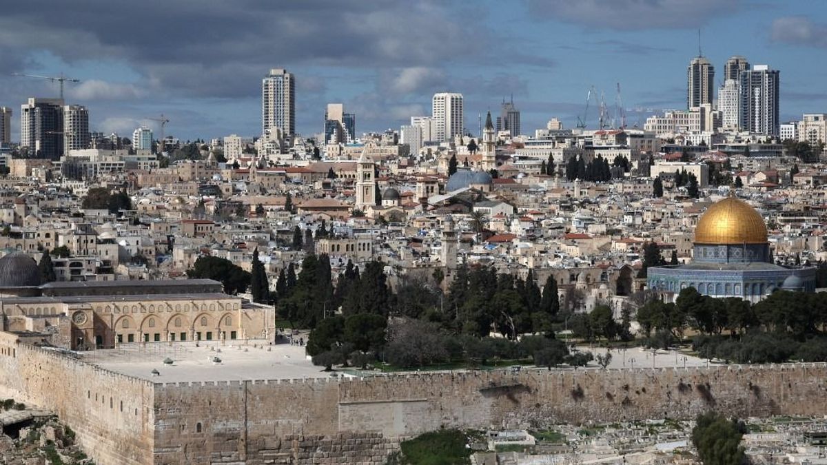 Rendkívüli: máris megindult Irán válaszcsapása, kilőtték az első rakétákat Izraelre – bejelentést tett a hadsereg 