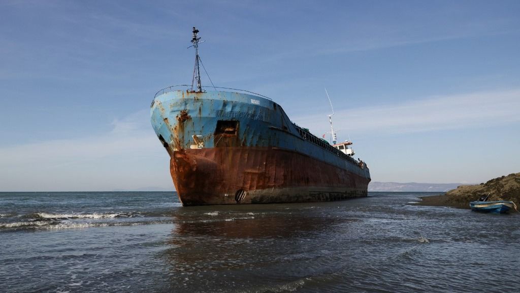 Stranded Tanker on Tale Beach szankció