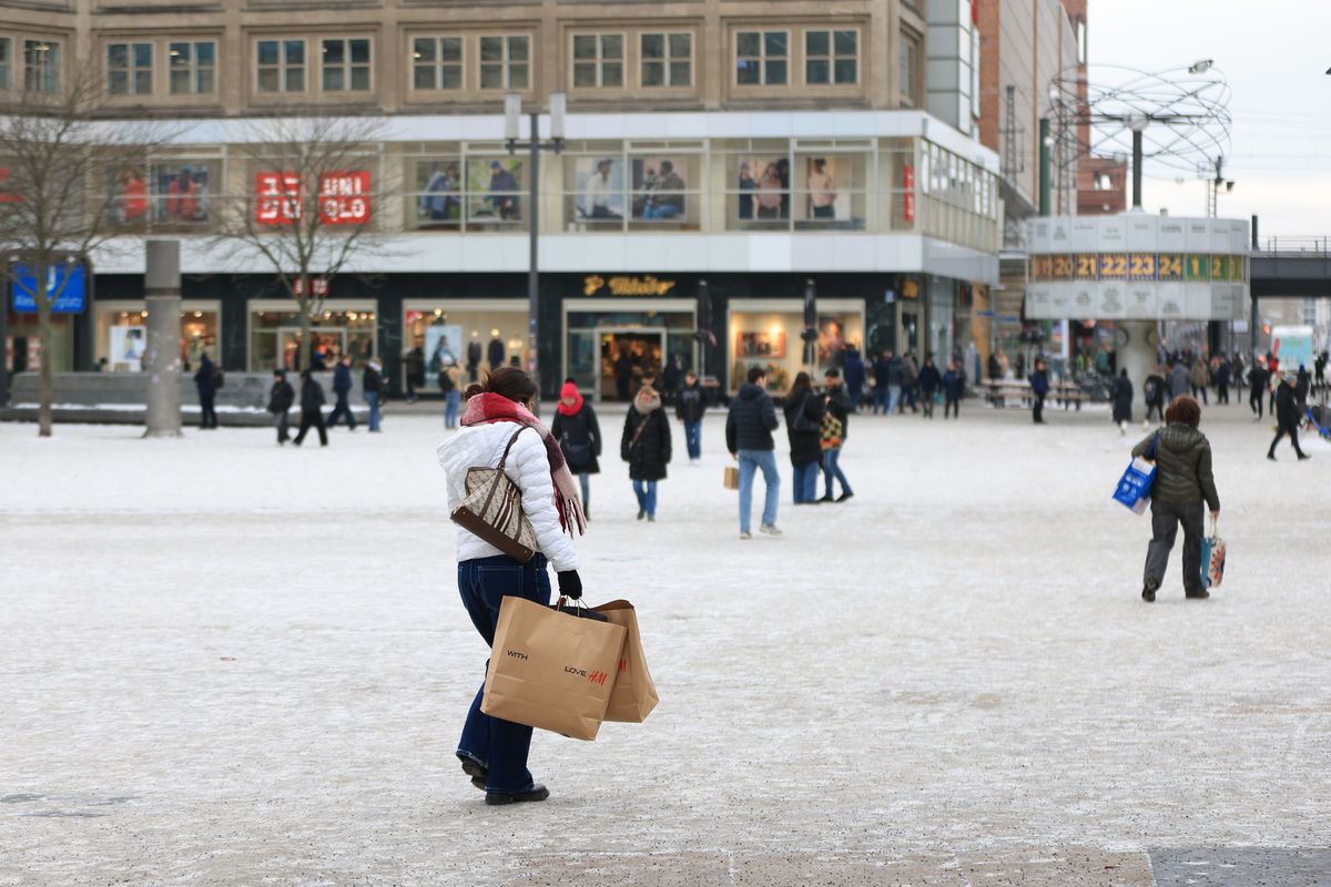 Heavy Snow And Violent Winds&nbsp;Hit Berlin