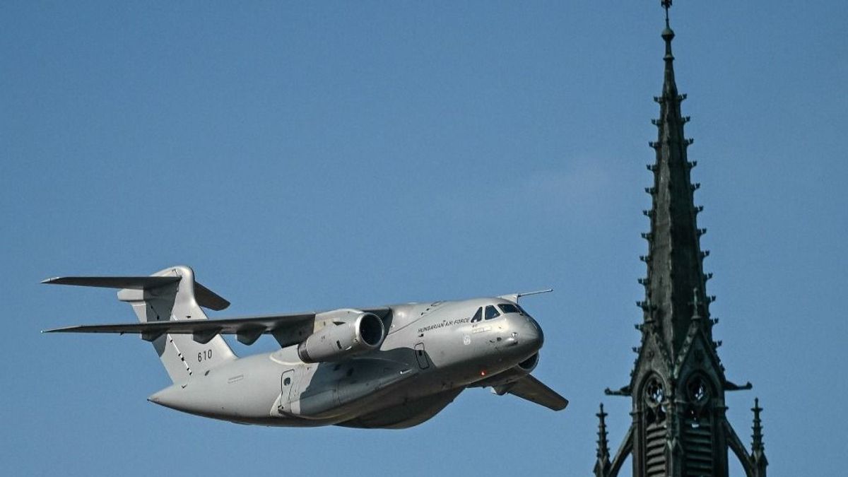Magyarországot másolja a 35 milliós ázsiai állam: ugyanaz a katonai óriásrepülőgép kell neki, amiből már kettő szolgál Kecskeméten – videón a KC-390 