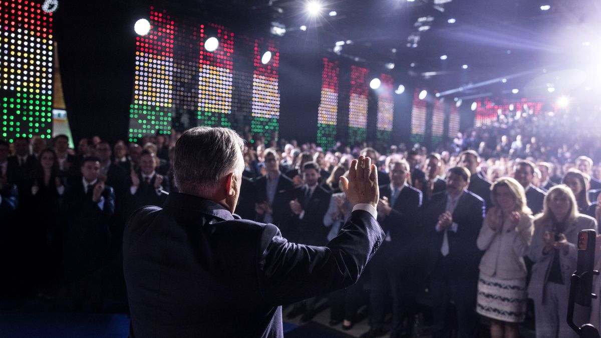 Orbán Viktor mindenkit megdöbbentett az évértékelőn, olyat tett, amit egyáltalán nem szokott: iszonyú pénzekről rántotta le a leplet – ezért akarják megbuktatni a kormányt? 