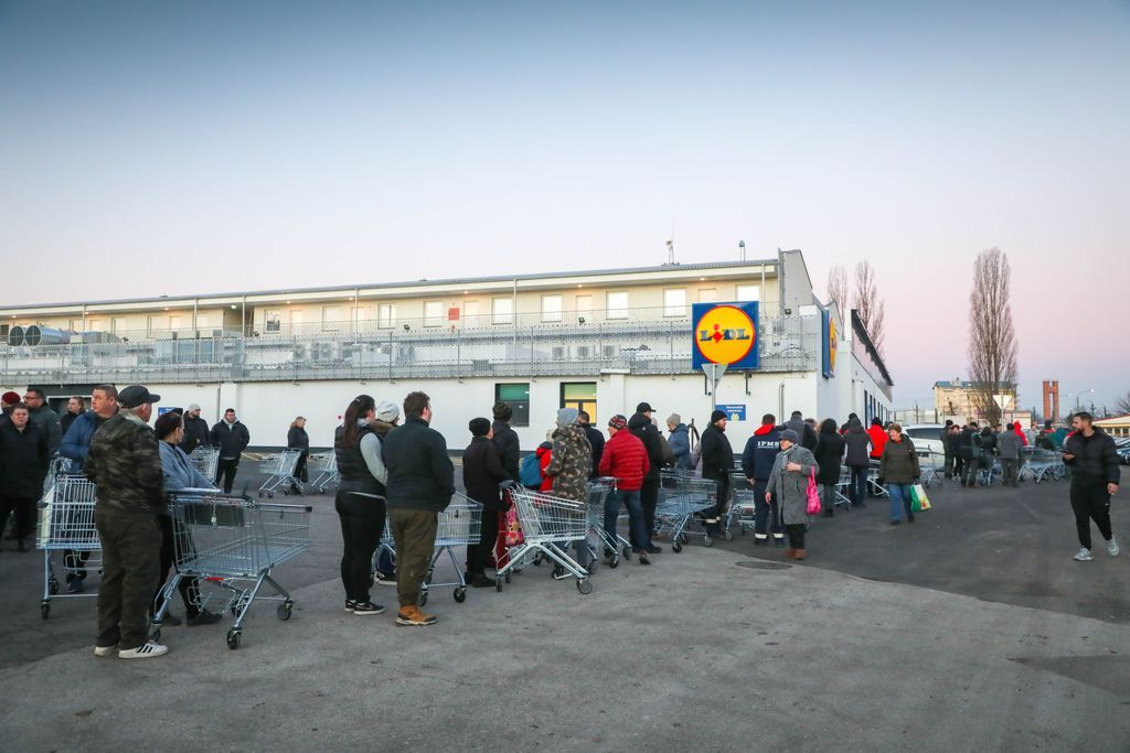A Lidl megnyitotta a második legnagyobb boltját Miskolcon, egyből lerohanták a vásárlók – videó