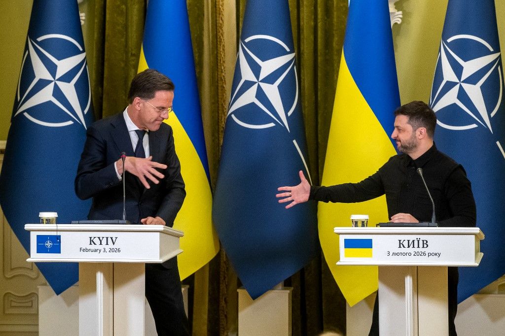 Volodymyr Zelenskyy and Mark Rutte address media at joint press conference
