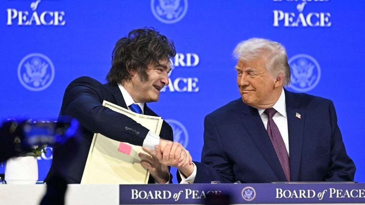 Ez az ország egyszerre van jóban az USA-val, Kínával és az EU-val – bejön neki, vagy ráfizet? 