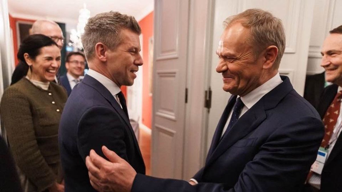 Donald Tusk máris megígérte az uniós pénzeket Magyar Péternek 