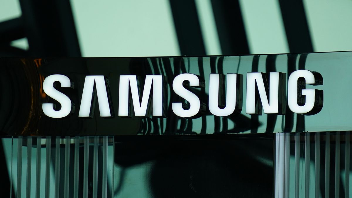 Jakarta,,Indonesia,,July,15,2024,The,Samsung,Logo,And,Text,At