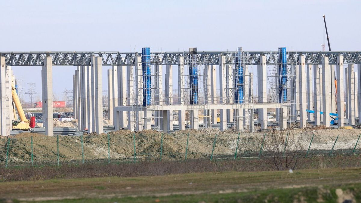 Tragédia történt a szegedi BYD-gyár építkezésén: hivatalos tájékoztatást adott ki a kínai autógyártó – bevonták a hatóságokat, átfogó vizsgálat indult 