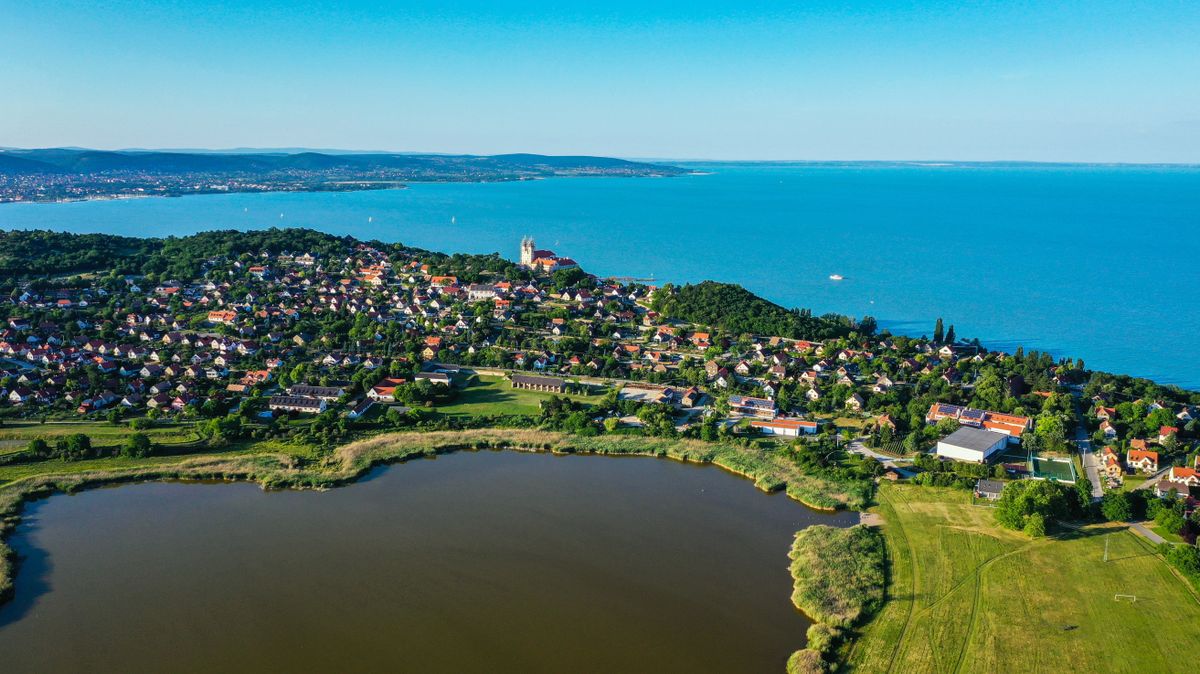 lakás, nyaraló, balaton, ingatlan, piac, tihany