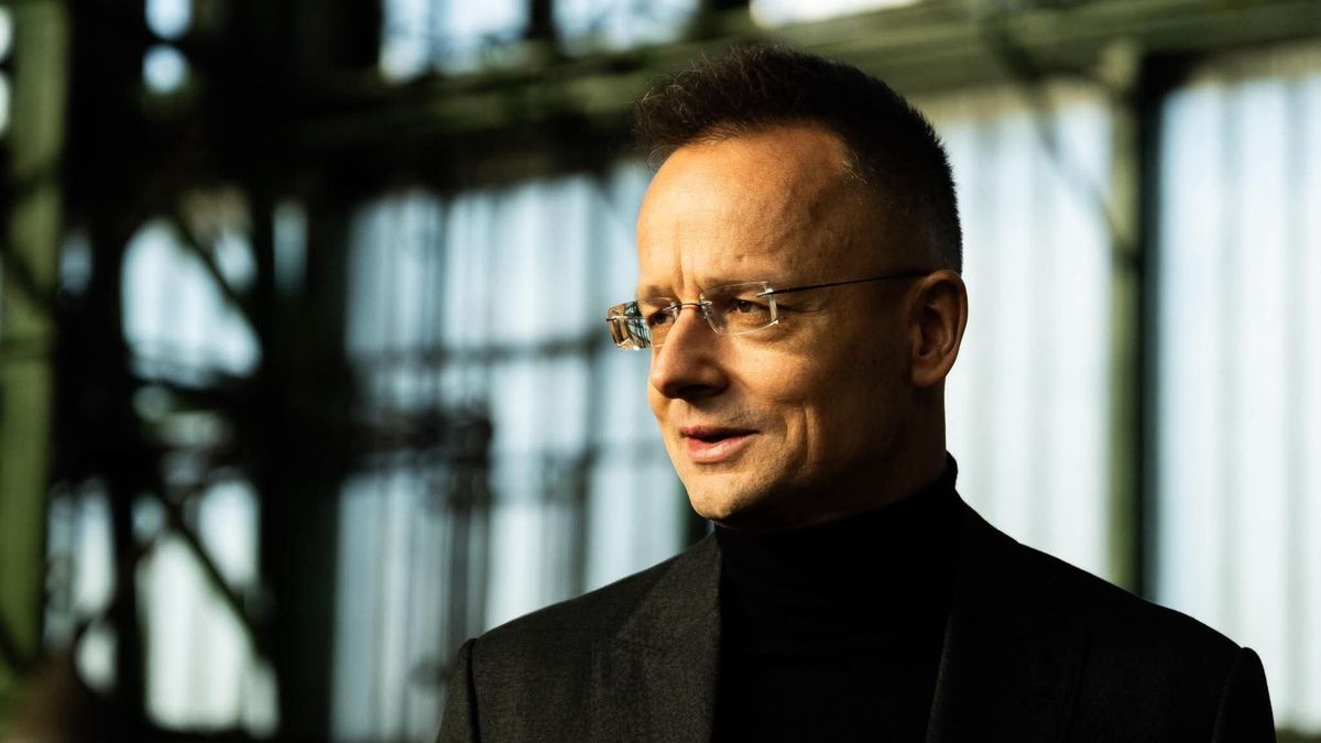 Iráni konfliktus: megszólalt Szijjártó Péter, már 4000 fölött a védelemre regisztrált magyarok száma