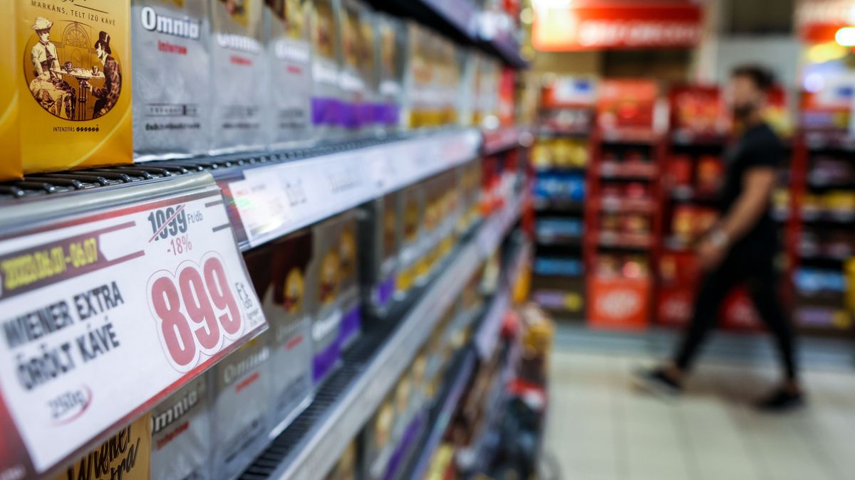 Ennél jobb hírt aligha kaphatna most Varga MIhály: öt év után lehet ismét egy bűvös határ alatt a magyar infláció 