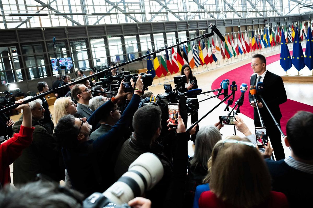 Nem lesz jó napja az újságírónak, az orosz olajjal próbálkozott: Szijjártó Péter pillanatok alatt tette helyre 