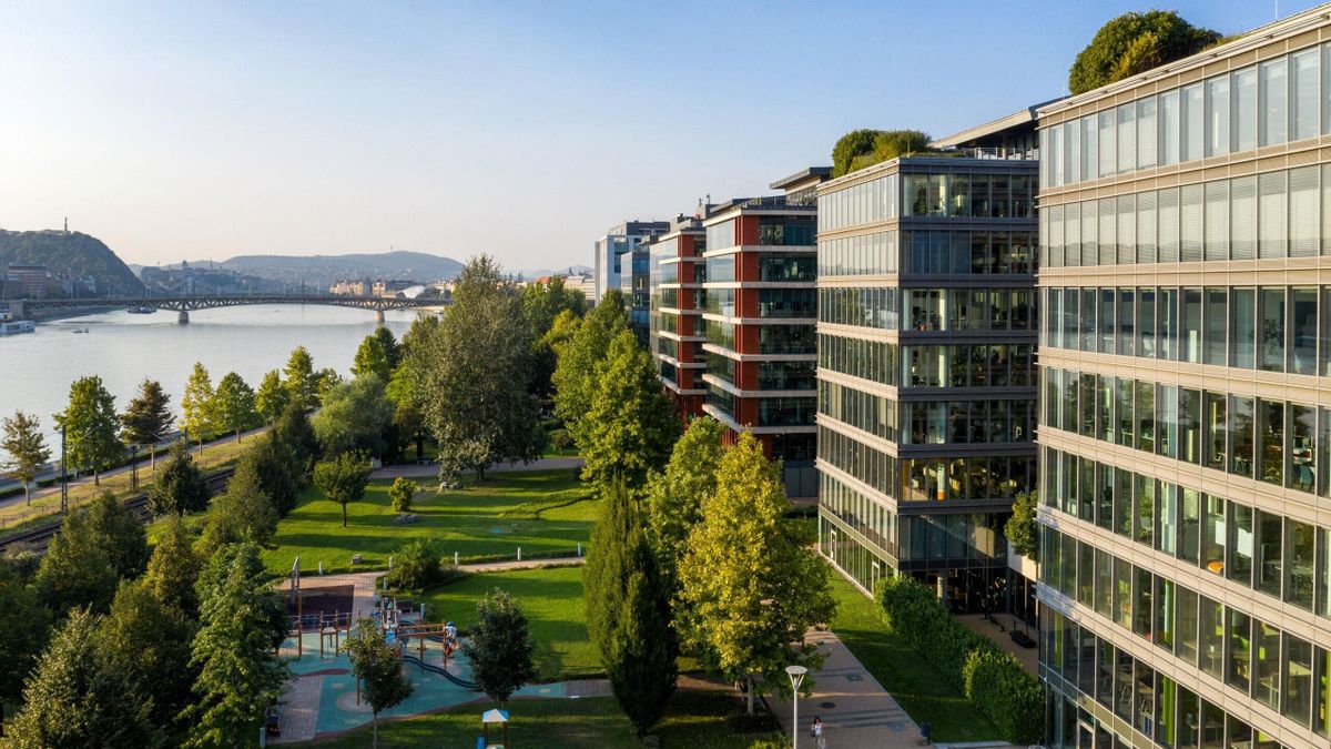 Kivonul Magyarországról az osztrák multi, újabb jelét adta a döntésnek: leírták, mi az oka - de most még óriási üzletet csináltak 