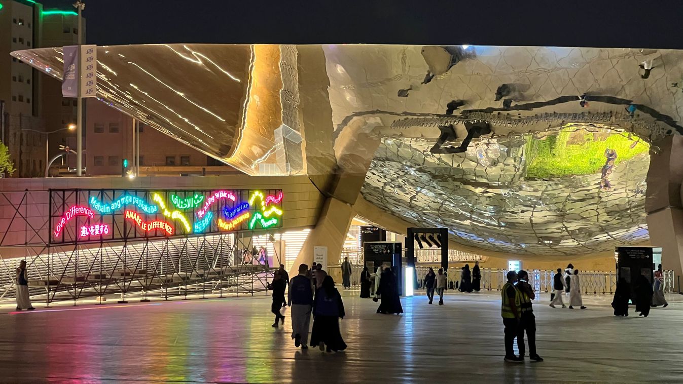 Ennek a fantasztikus metróállomásnak jár most a csodájára a fél világ Kép