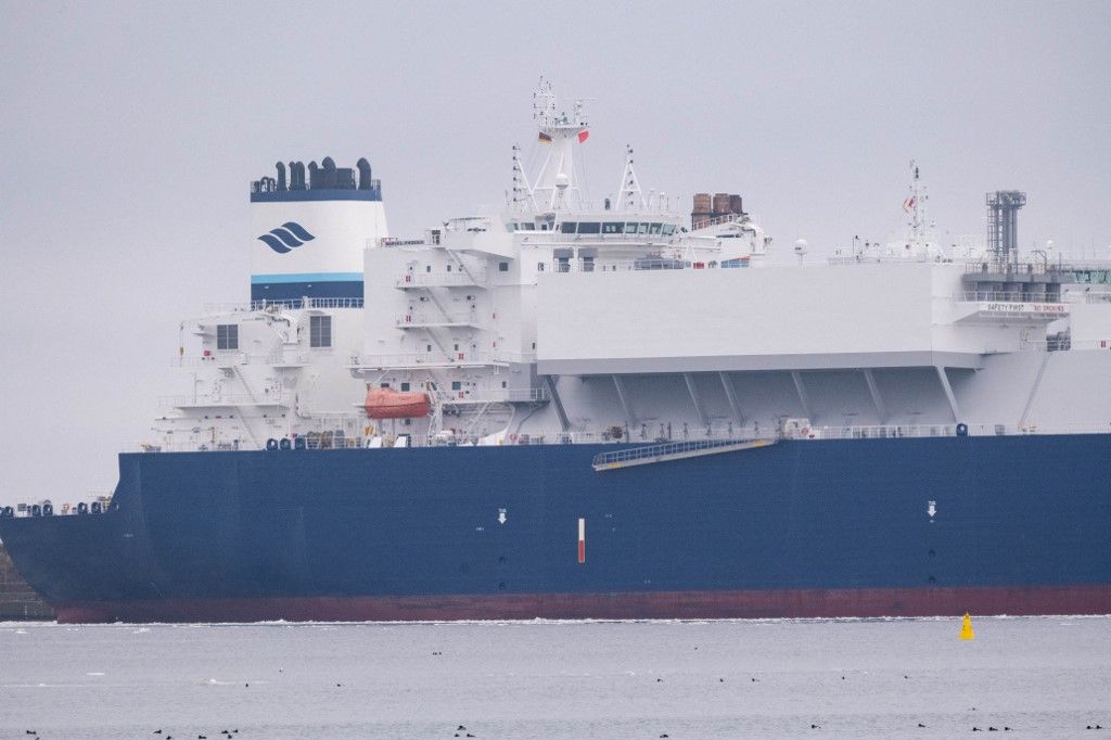 LNG terminal on Rügen delivers gas to Ukraine for the first time