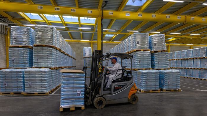 Feltámad a magyar élelmiszeripar: egyszerre két településen épített új üzemet ugyanaz az óriáscég – a kormány rányitotta a pénzcsapot