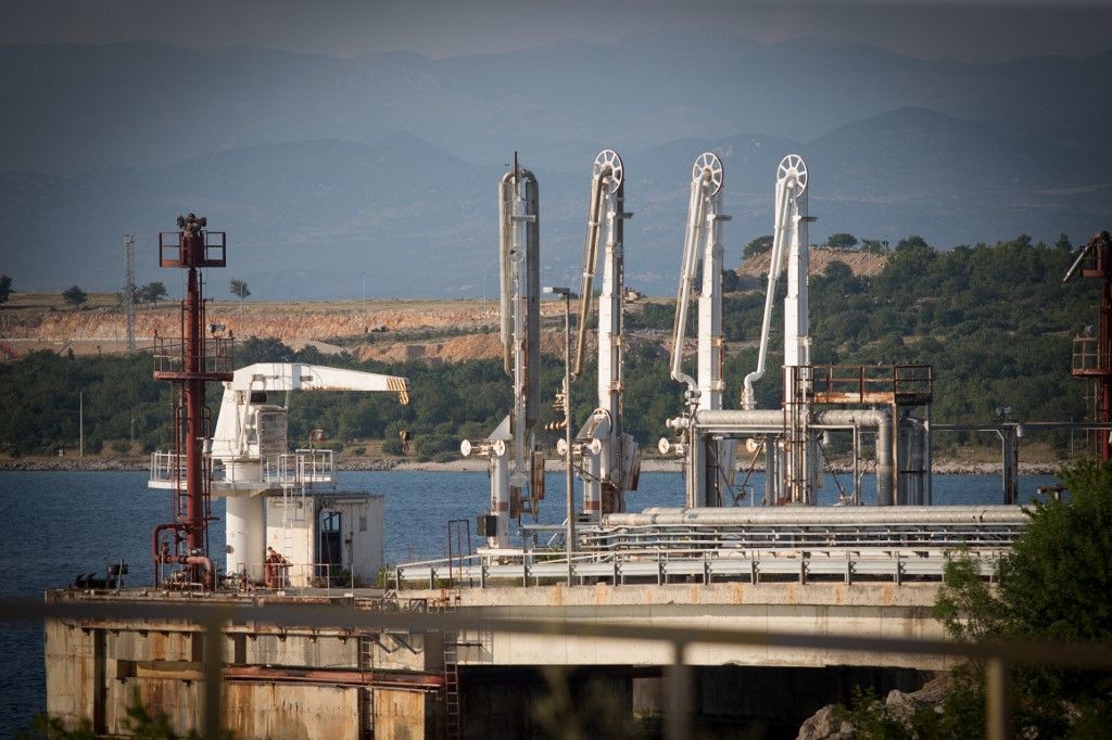 Toxic residue left in Croatian petrochemical plant Itt a horvátok végleges válasza a magyaroknak és a szlovákoknak az orosz olaj átengedéséről