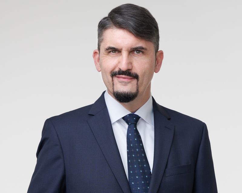 Kulcsár Huba, a KPMG szenior menedzsere, Lázár Ábel a KPMG szenior tanácsadója, Ignácz Péter szerző profilképe