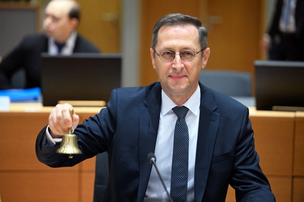 Varga Mihály fontos és ritka üzenetet küldött, ezen fogja törni mindenki a fejét a napokban, de lehet hogy hetekig 