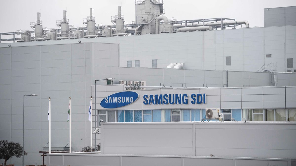 Gulyás Gergely: eljárás indul a gödi Samsung-gyárral kapcsolatos állítások miatt 