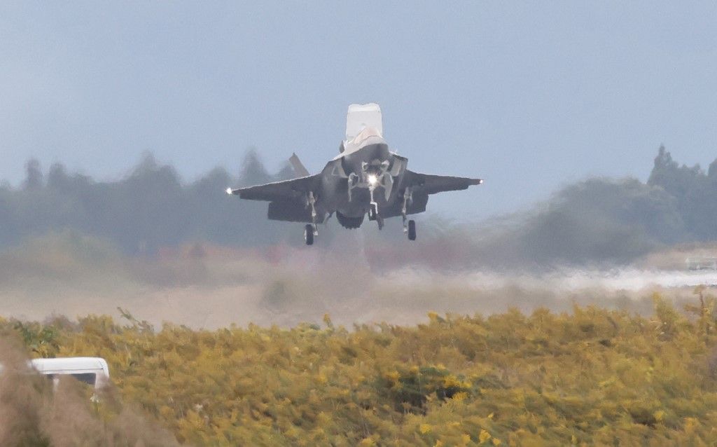 Stealth fighter F35B trains in Japan