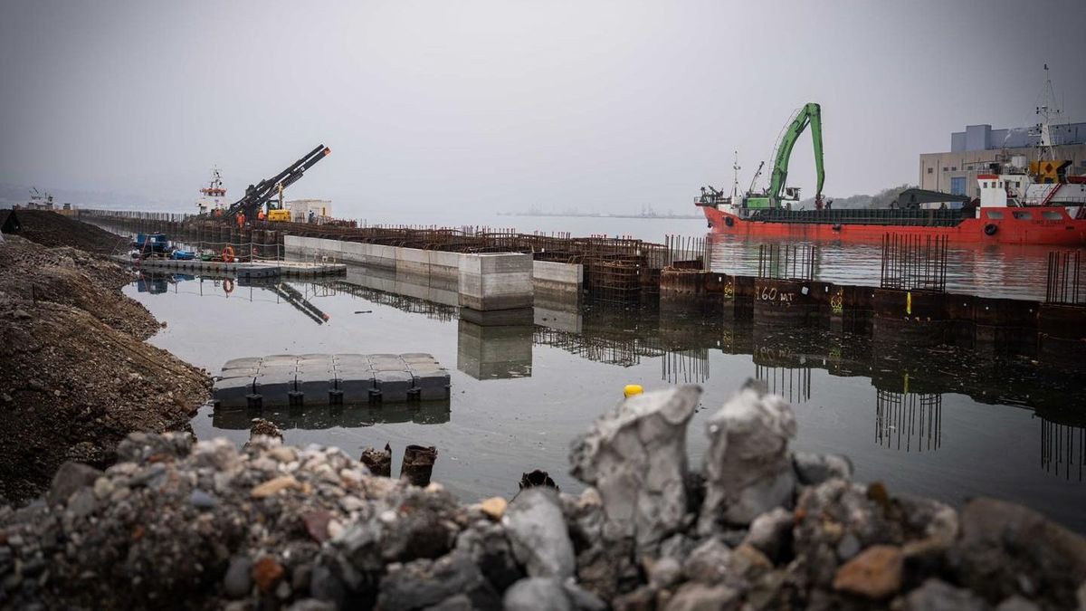 Magyarország visszakapja a tengeri kikötőjét: megszólalt az államtitkár, így zajlik a rendkívüli építkezés – „Ez történelmi beruházás” 