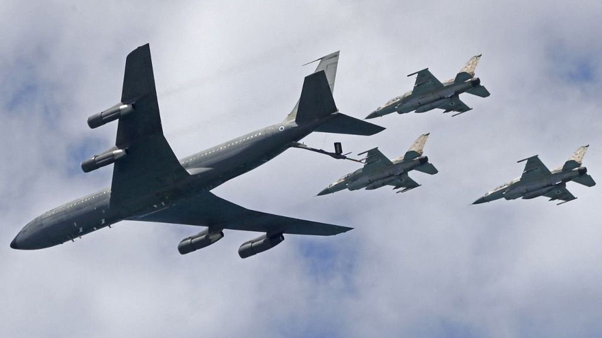 Rendkívüli: lezuhant az amerikai légierő stratégiai óriásrepülőgépe, Irán vállalta, hogy ő lőtte le – mentőakció zajlik a legénységért 