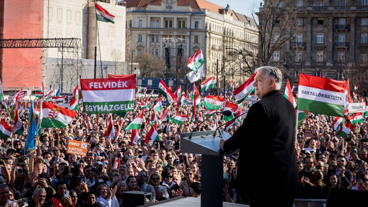 Orbán Viktor a Békemeneten: azt hiszitek, zsarolással, olajblokáddal ránk tudtok ijeszteni? 