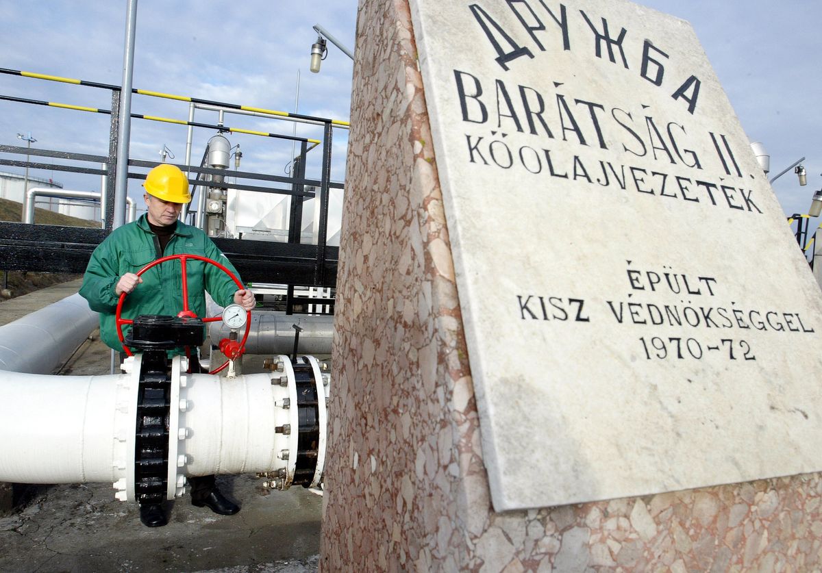 Megszólaltak Ursula von der Leyenék a magyar vizsgálóbizottságról Kijevben: „Nem tudunk róluk semmit” – érthetetlen tervvel álltak elő a Barátság vezetékről