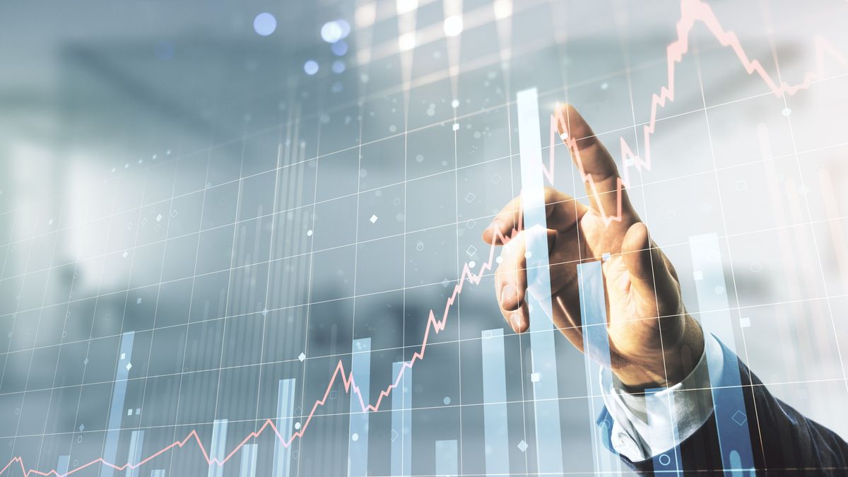 Felrobbant a forint árfolyama hétfő kora reggel: tehetetlenül nézi, mi folyik a világban – üti-veri az euró, a dollár és a svájci frank 