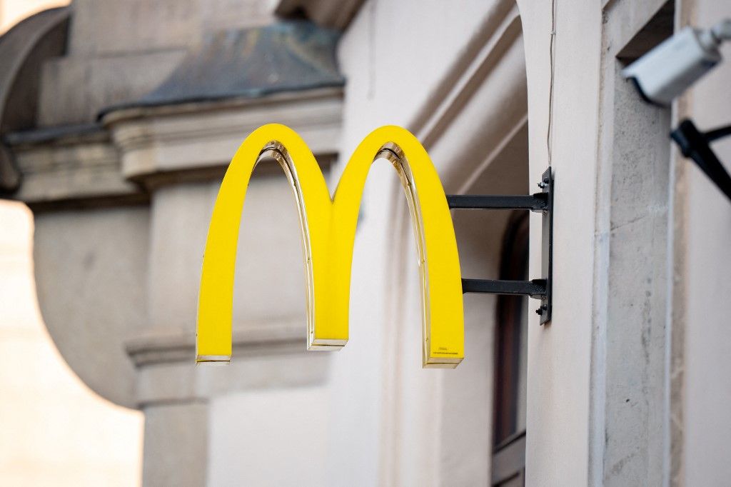 McDonald's Daily Life In Krakow, Poland. Három év után újra megnyithat a McDonald’s az ukrán Mikolajivban. 