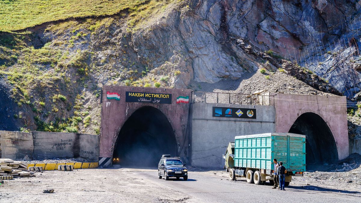 4 milliárd dollárba került a világ leghalálosabb alagútja, amelybe sem világítás, sem szellőzés nem jutott 