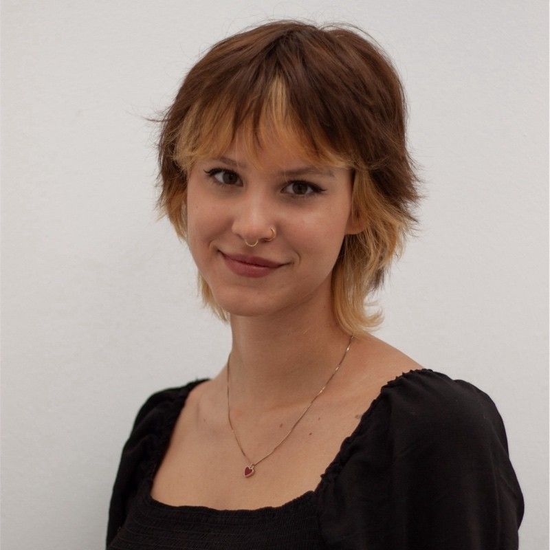 Balázsi Boglárka szerző profilképe