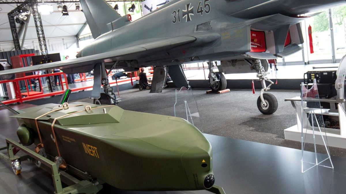 Így még nem árulták el Zelenszkijt, mint most: nem kapja meg a legfőbb szövetségese csúcsfegyverét – elképesztő a magyarázat