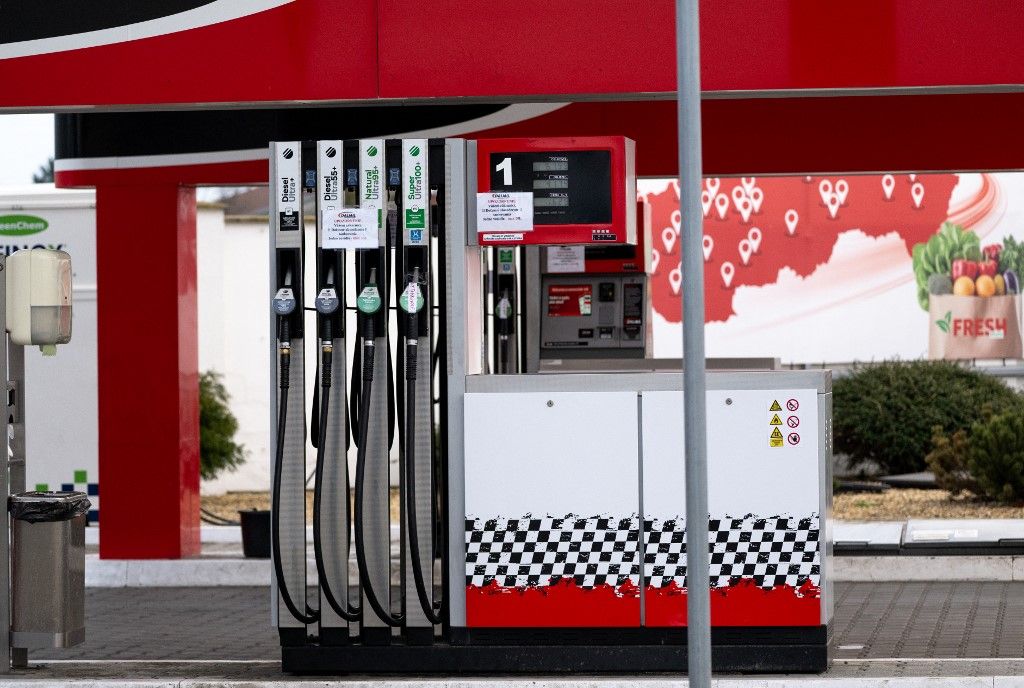 Riadót fújtak a szlovákok: a szakértők autóstoppal és horror árakkal számolnak