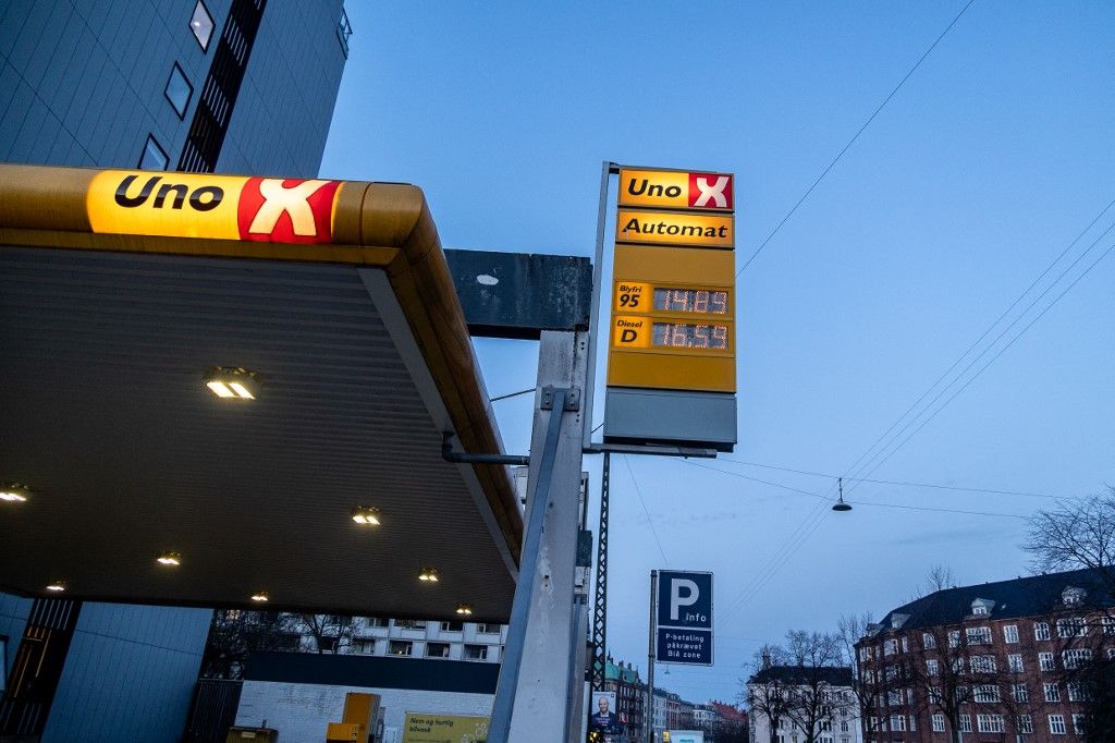 Gasoline Prices Rise Amid Iran War A dán energiaügyi miniszter azt kéri a lakosságtól, hogy ne használják az autót