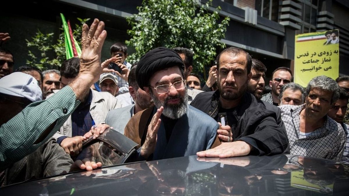 Abban az országban is van luxusvillája Irán új vezetőjének, amire rakétazáport zúdított a perzsa állam – még apja sem akarta vezetőnek az ingatlanmogult 