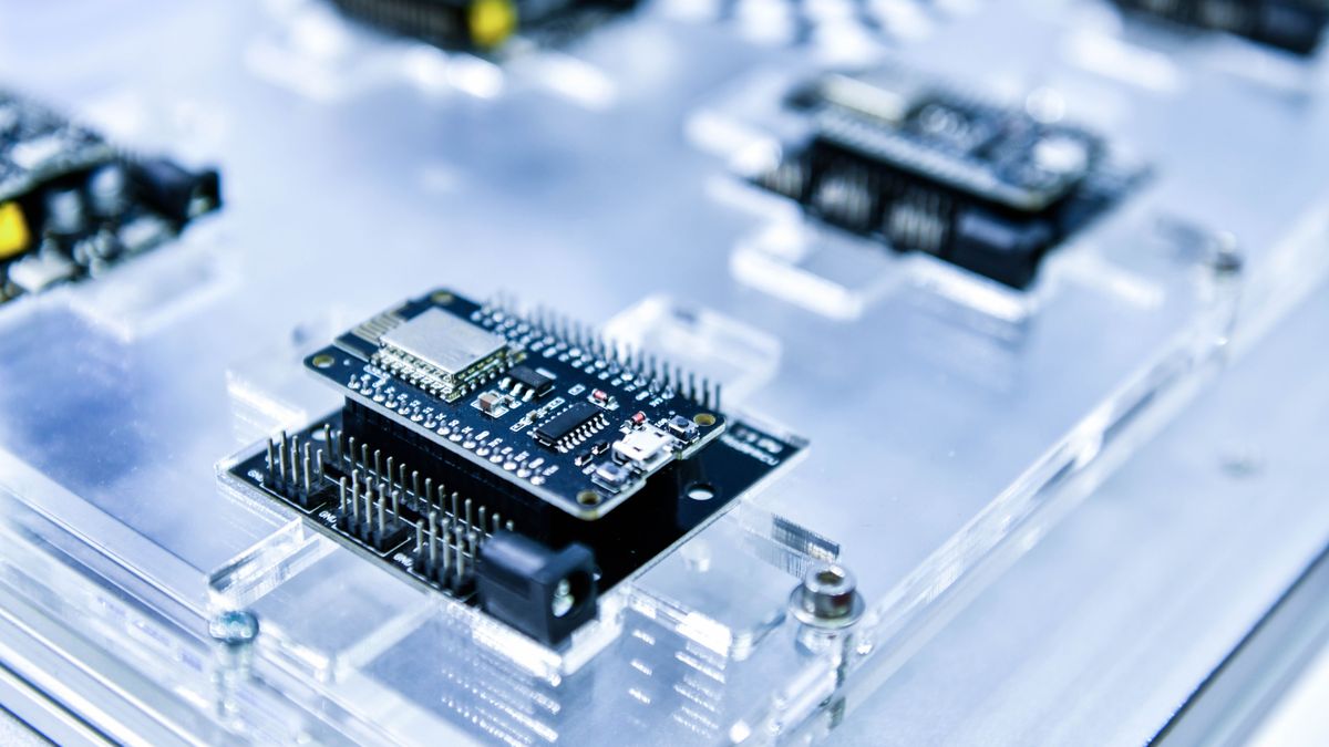 Milliárdok mennek AI-chipekre, mégsem készül elég: a mesterséges intelligencia újraírja a globális chiphiányt 