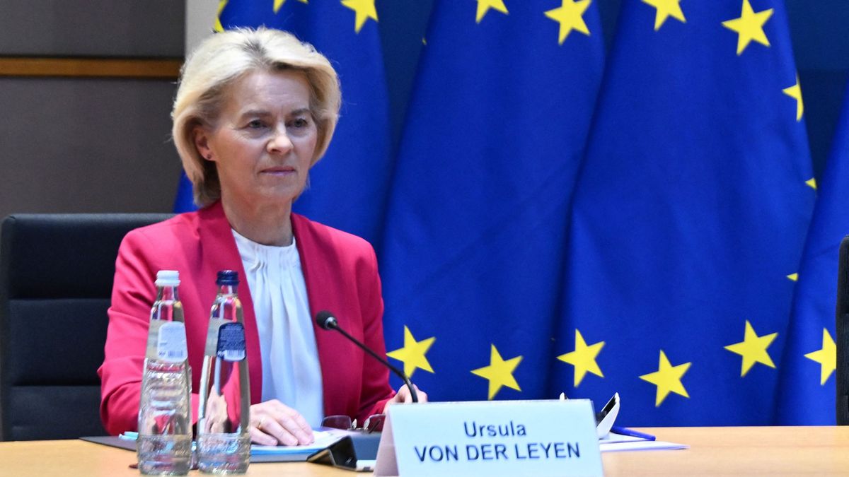 Ursula von der Leyenék máris megtámadják az üzemanyag védett árát Magyarországon