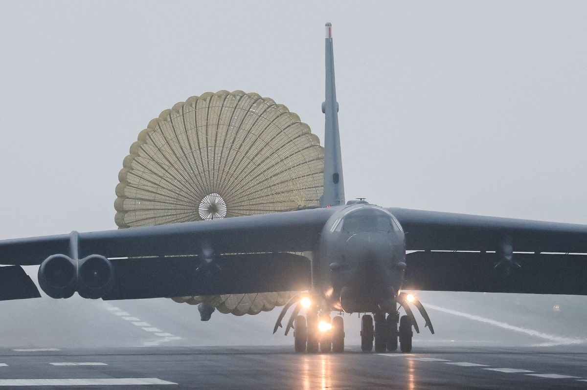 A U.S. Air Force B-1B B-52 irán takes off trump irán from RAF Fairford airbase, in Fairford