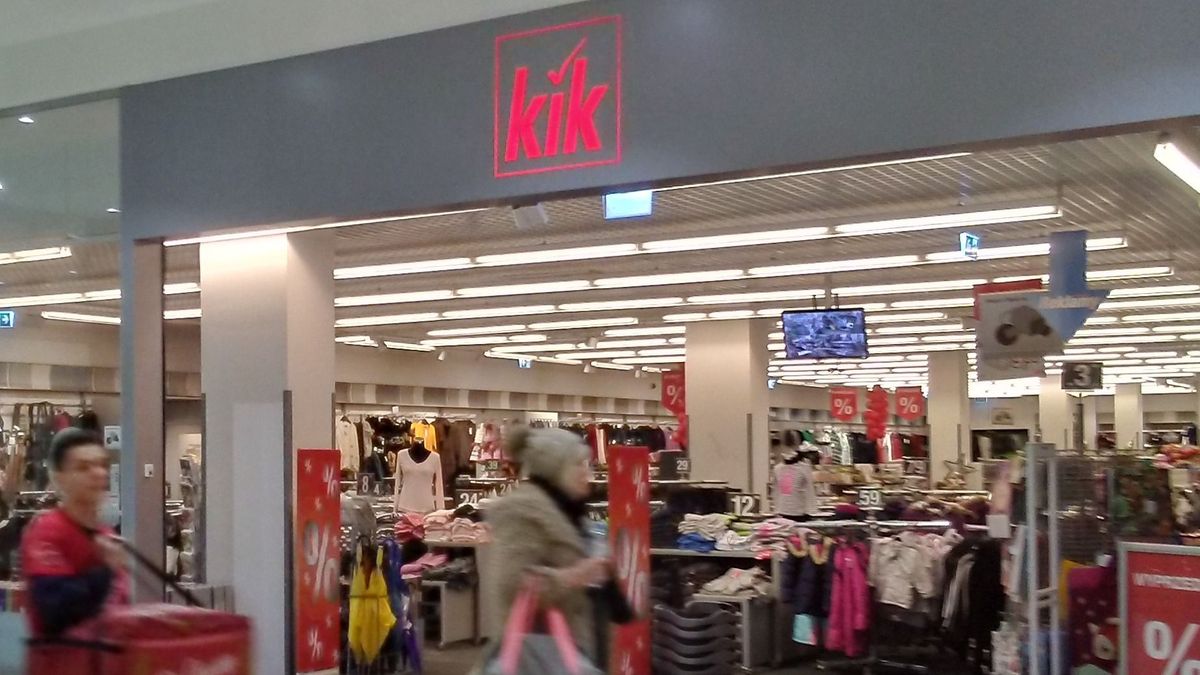 Elindították az üzletbezárásokat a Kik központjából, a magyarországi piac is érintett lehet 