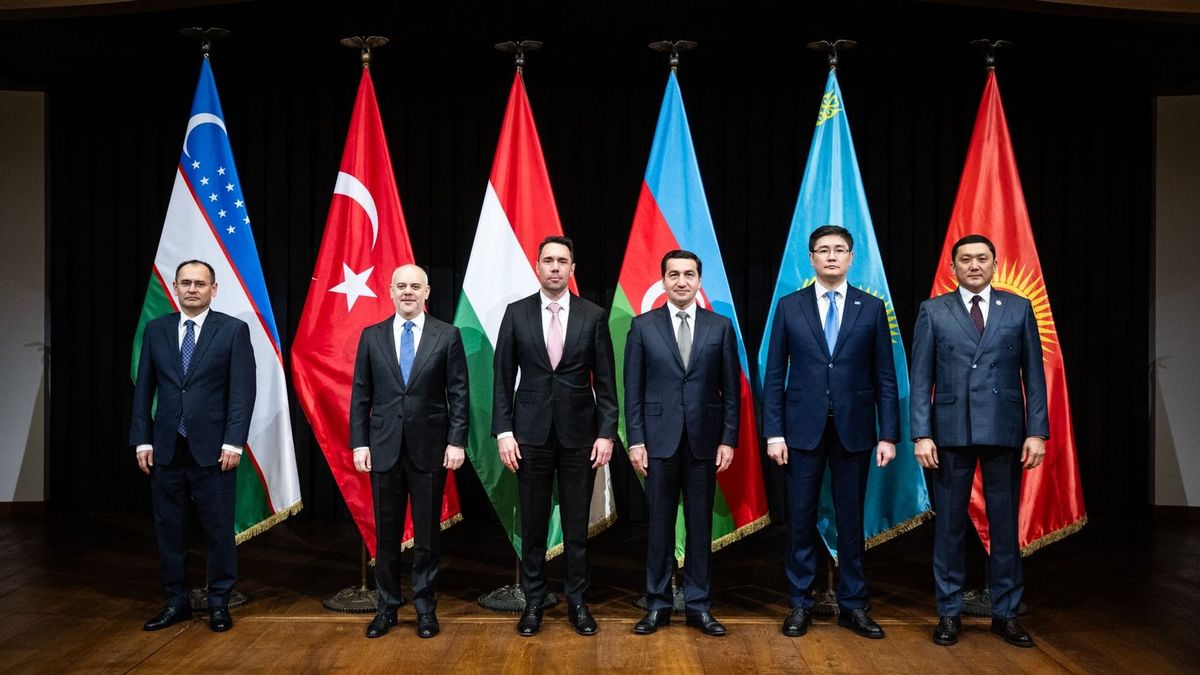 Olajválság: most értékelődik fel a jó kapcsolat a türk államokkal – Orbán Viktor fontos embere máris Budapestre rendelte az olajban gazdag országok képviselőit 