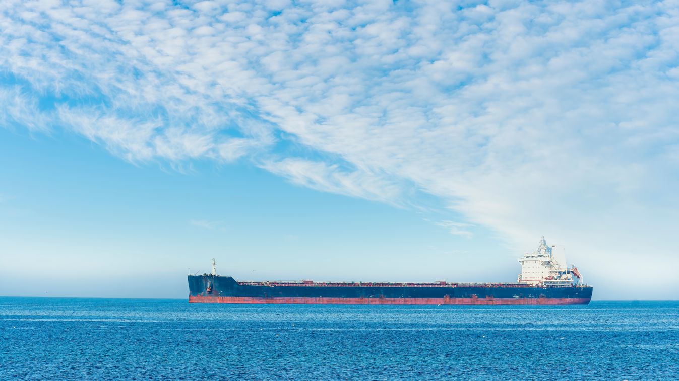 Oil,Tanker,Of,Russia,Shadow,Fleet,Used,For,Transportation,Oil olaj, olajár