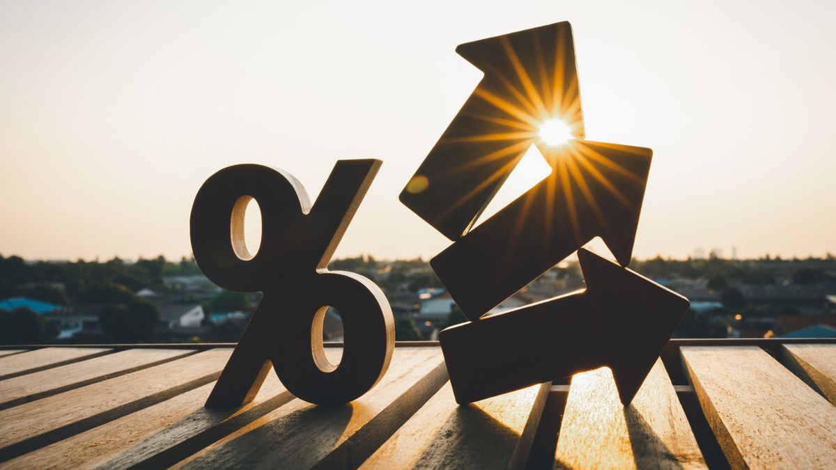 Még ez is: nem bírta ki a forint az iráni háborút, szakad az euró és a dollár ellen – ezt a hétfő reggelt megemlegetjük 