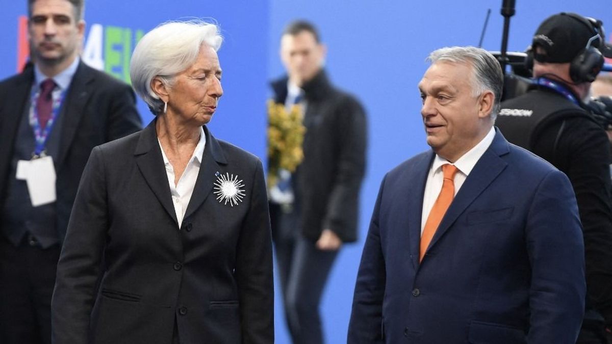 Ezen Varga Mihály és egész Európa meghökkenhetett: bizarr kanyart tett a forint és az euró, olvasható belőle a jövő